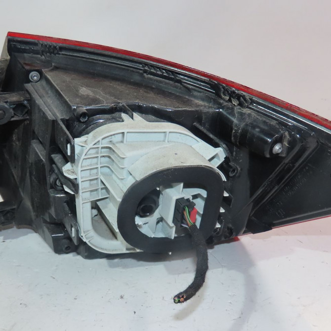 Feu arrière gauche occasion  Skoda KAROQ (NU7, ND7) 1.6 tdi (2017)   57A945207  2