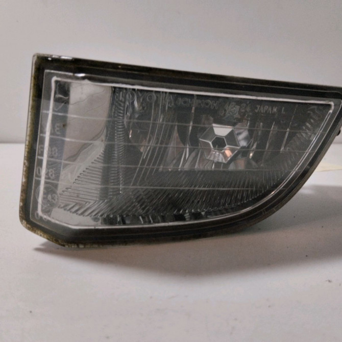 Phare antibrouillard avant gauche occasion  Toyota RAV 4 II (_A2_) 2.0 4wd (aca21, aca20) (2000-2005)   8122142020  1