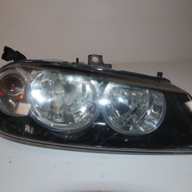 Phare droit occasion  Alfa romeo 156 (932_) 1.9 jtd (932.axn00, 932.bxe00) (2004-2005)   60695647  1