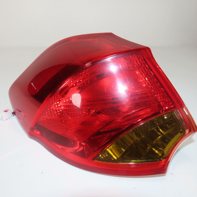 Feu arrière gauche occasion  Kia CEE'D (JD) 1.4 cvvt (2012-2018)   92410A2000  1