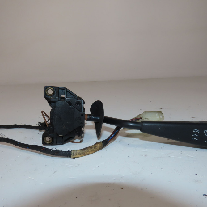 Commande essuie glace occasion  Bmw 3 (E30) 318 i (1984-1988)   61311372583  1