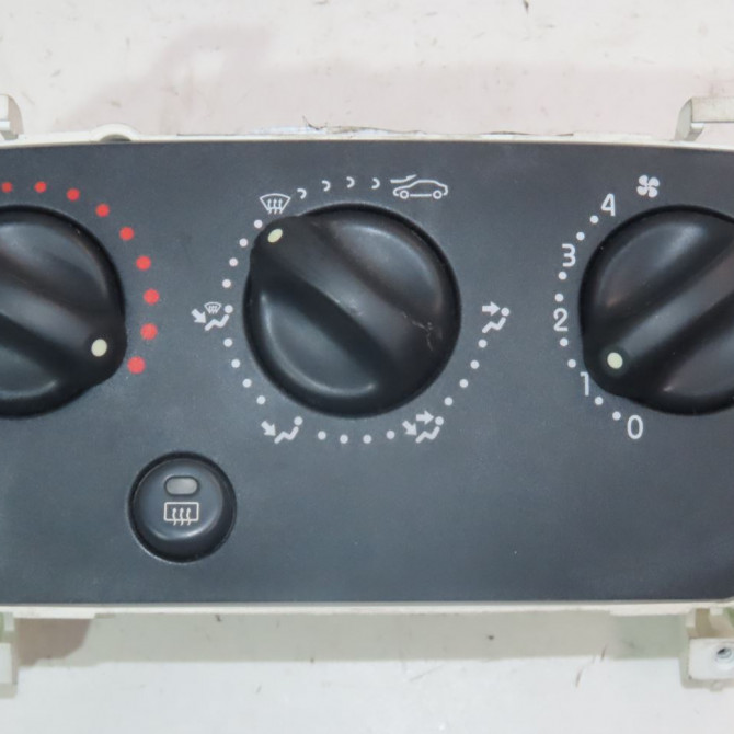 Commande de chauffage occasion  Renault CLIO II (BB_, CB_) 1.2 (bb0a, bb0f, bb10, bb1k, bb28, bb2d, bb2h, cb0a,... (1998-2010) 5 portes   1848819004  1