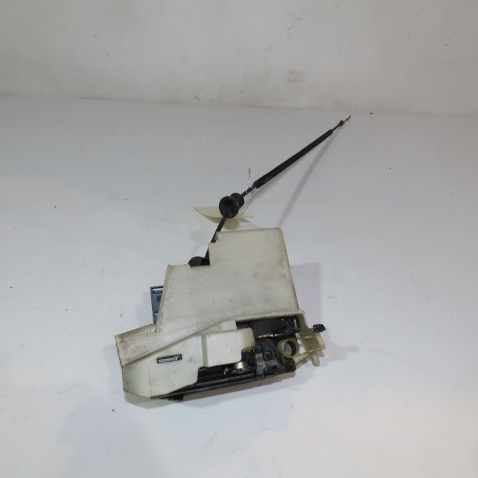 Serrure porte avg occasion  Volkswagen vw POLO (9N_, 9A_) 1.9 sdi (2001-2009)   7E1837015  1