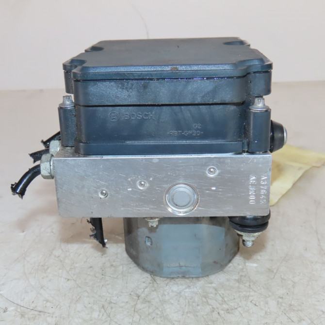 Unité hydraulique ABS occasion  Opel CORSA E (X15) 1.4 (08, 68) (2014)   95522565  5