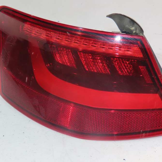 Feu arrière gauche occasion  Audi A3 (8V1, 8VK) S3 quattro (2013-2014)   8V3945095B  1