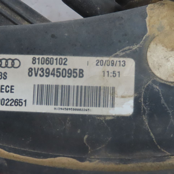 Feu arrière gauche occasion  Audi A3 (8V1, 8VK) S3 quattro (2013-2014)   8V3945095B  2