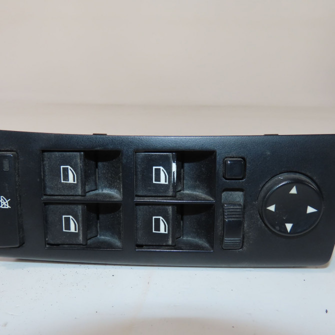 Commande lève-glace porte avant gauche occasion  Bmw X5 (E53) 3.0 d (2001-2003)   61316952796  1