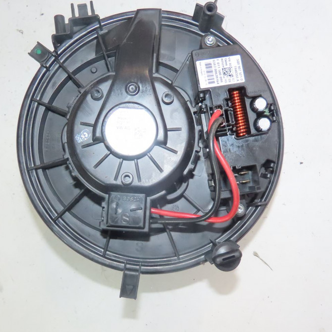 Moteur ventilateur chauffage occasion  Audi A3 (8V1, 8VK) S3 quattro (2013-2014)   5Q1819021B  2