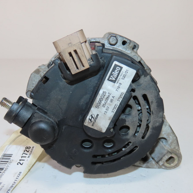 Alternateur occasion  Kia MAGENTIS I (GD, MS) 2.5 v6 (2001-2005)   3730037250  3