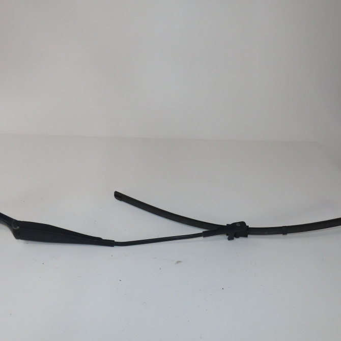 Bras essuie-glace avant gauche occasion  Alfa romeo 159 (939_) 1.9 jtdm 16v (939axf1b, 939axc1b) (2005-2011)   50516541  1