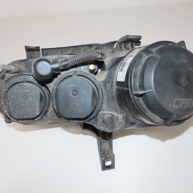 Phare droit occasion  Alfa romeo 159 (939_) 1.9 jtdm 16v (939axf1b, 939axc1b) (2005-2011)   60682088  3