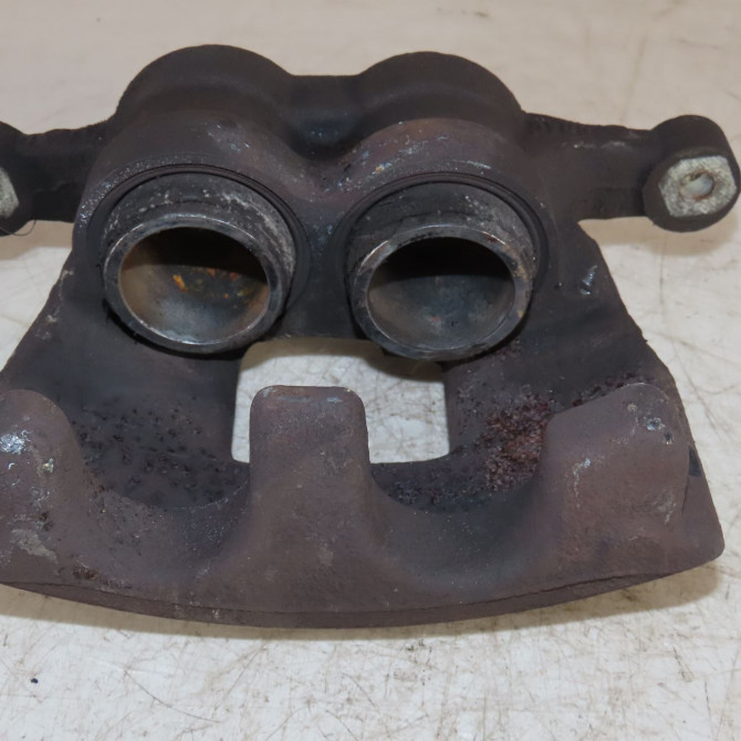 Etrier de frein avant droit occasion  Ford TRANSIT V363 Camionnette (FCD, FDD) 2.0 ecoblue (2016)   1783931  1