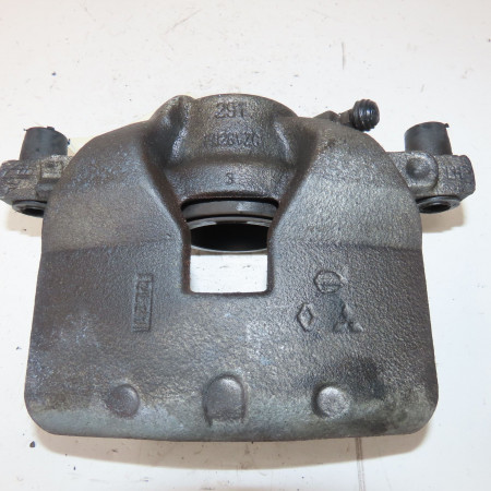 Etrier de frein avant gauche occasion  Renault MEGANE E-TECH SUV Ev60 (2021)   410119953R 