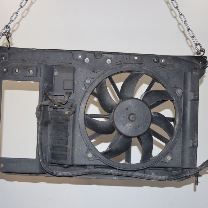 Face avant occasion  Peugeot PARTNER Camionnette/Monospace 1.6 bluehdi 100 (2015)   7104HG  1