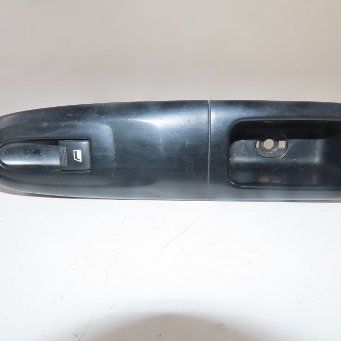 Commande lève-glace porte avant droite occasion  Peugeot 406 Break (8E/F) 2.0 hdi 90 (1999-2004)   6552ZZ  1