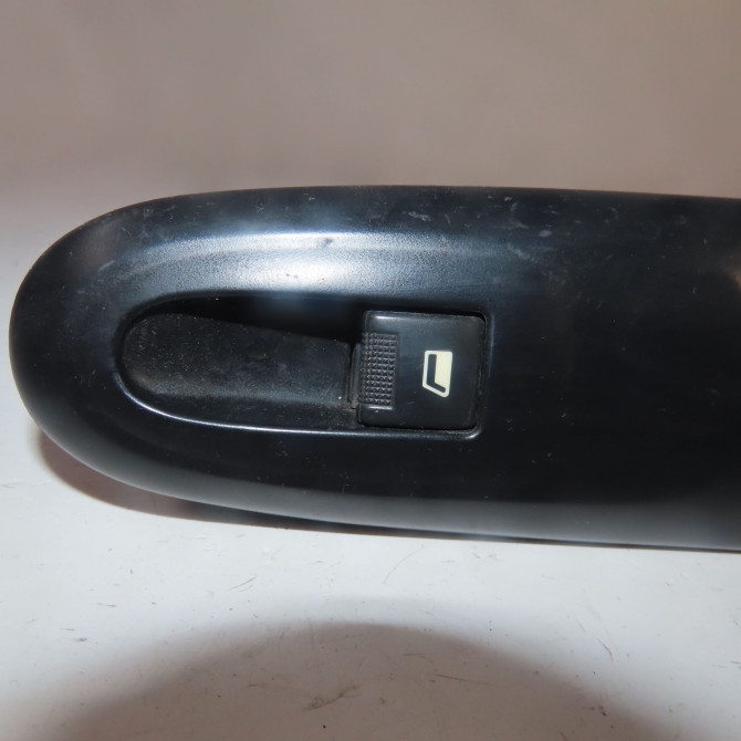 Commande lève-glace porte avant droite occasion  Peugeot 406 Break (8E/F) 2.0 hdi 90 (1999-2004)   6552ZZ  2