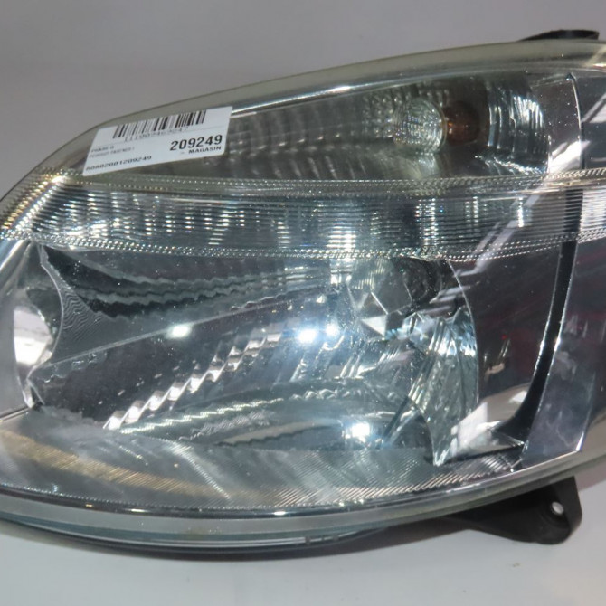 Phare gauche occasion  Peugeot PARTNER Monospace (5_, G_) 2.0 hdi (2000-2008) 3 portes   6204AX  1