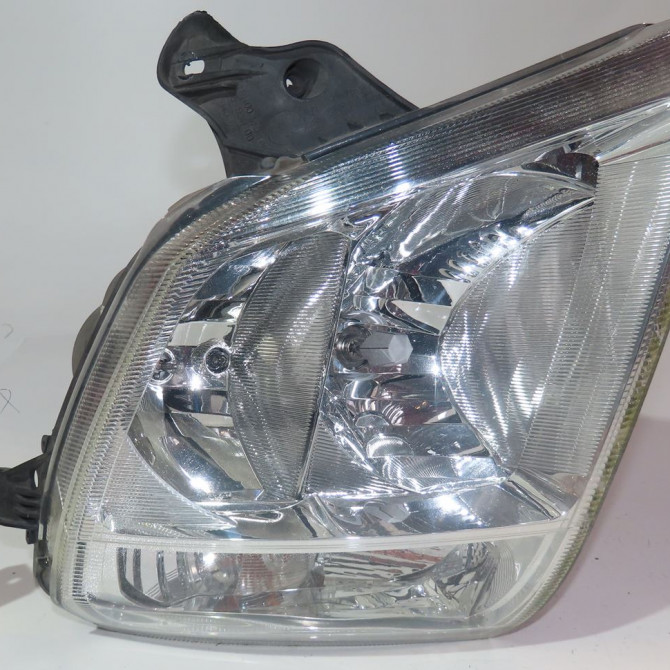 Phare droit occasion  Opel MERIVA A Monospace (X03) 1.7 cdti (e75) (2003-2010)   93321053  1