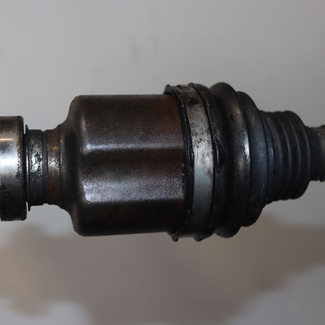 Transmission avant droite occasion  Peugeot 308 SW II (LC_, LJ_, LR_, LX_, L4_) 1.5 bluehdi 100 (2018-2021)   9802479680  4