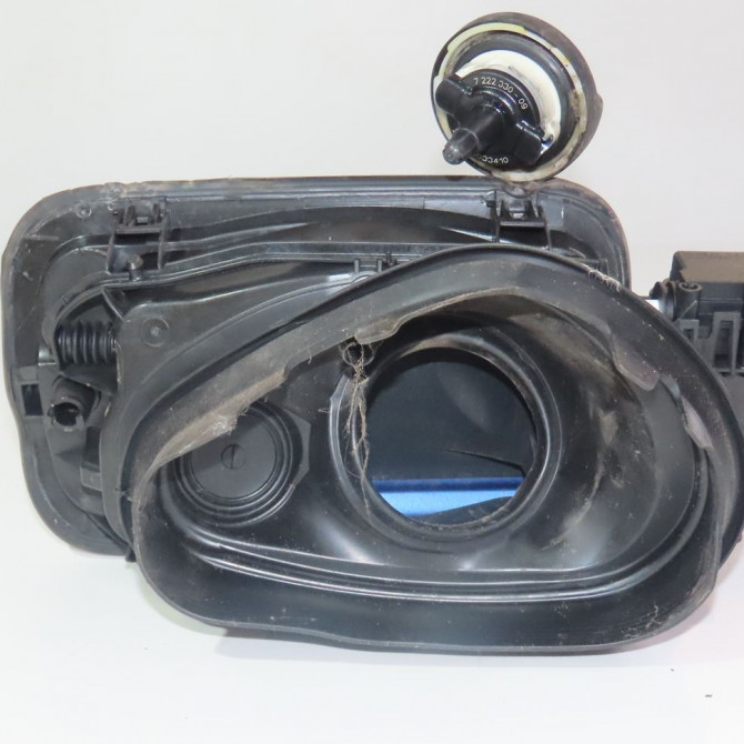 Volet de trappe carburant occasion  Bmw 2 Coupé (F22, F87) 218 i (2015)   51177286045  2