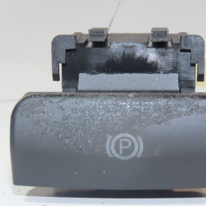 Interrupteur commande de frein a main occasion  Peugeot 3008 Monospace (0U_) 1.6 hdi (2009-2016) 5 portes   470706  1