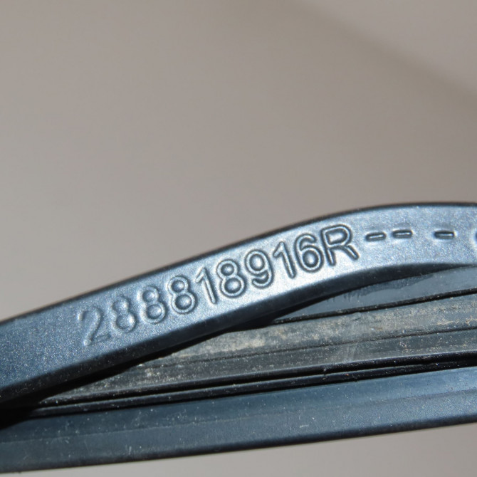 Bras essuie-glace avant gauche occasion  Renault CLIO III (BR0/1, CR0/1) 1.2 16v (br02, br0j, br11, cr02, cr0j, cr11) (2005-2014) 5 portes   7701071523  2