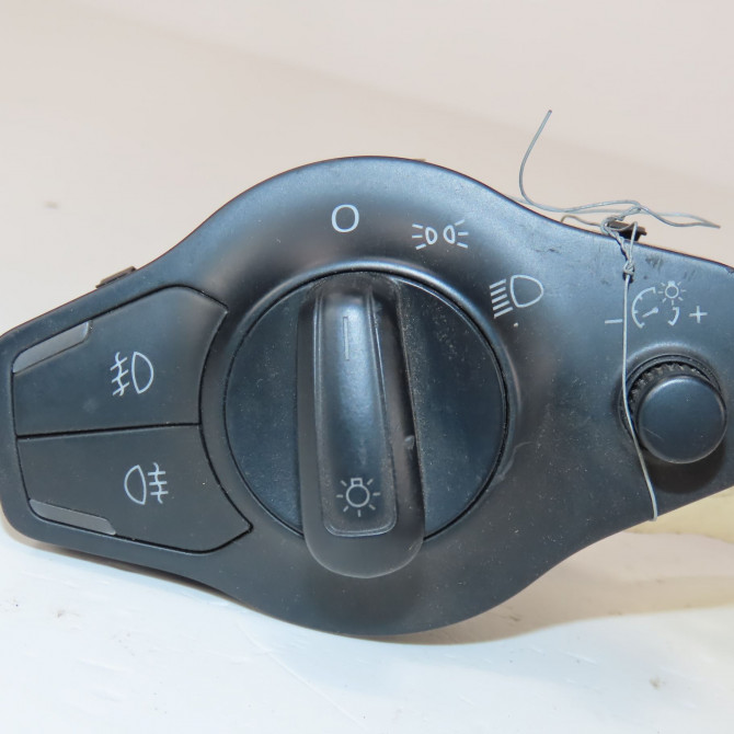 Interrupteur commande de phares occasion  Audi A4 B8 Avant (8K5) 2.0 tdi (2008-2015)   8K0941531B  1