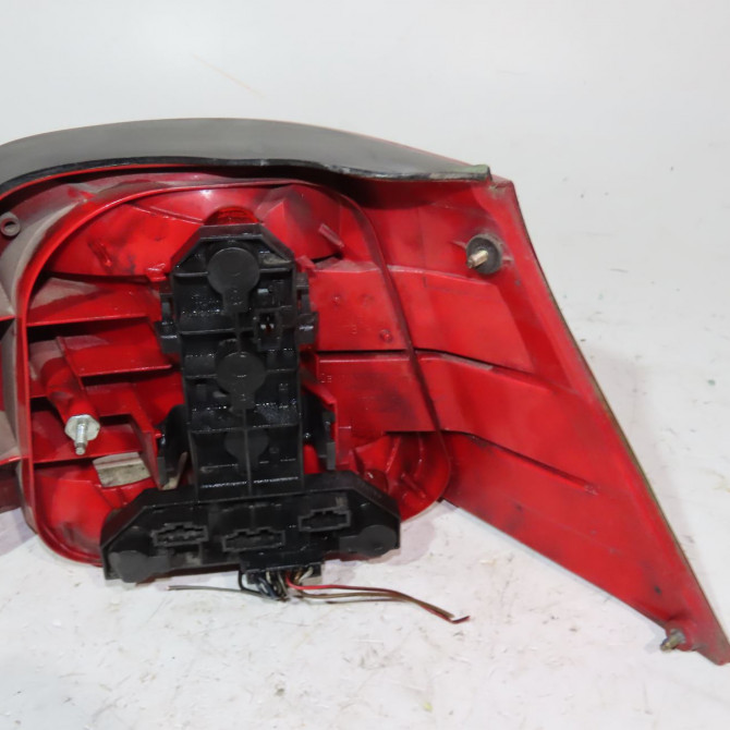 Feu arrière gauche occasion  Volkswagen vw GOLF IV (1J1) 1.9 tdi (1997-2004)   1J6945095Q  2