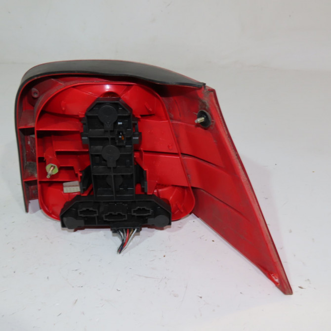 Feu arrière gauche occasion  Volkswagen vw GOLF IV (1J1) 1.9 tdi (1997-2004) 3 portes   1J6945095Q  2