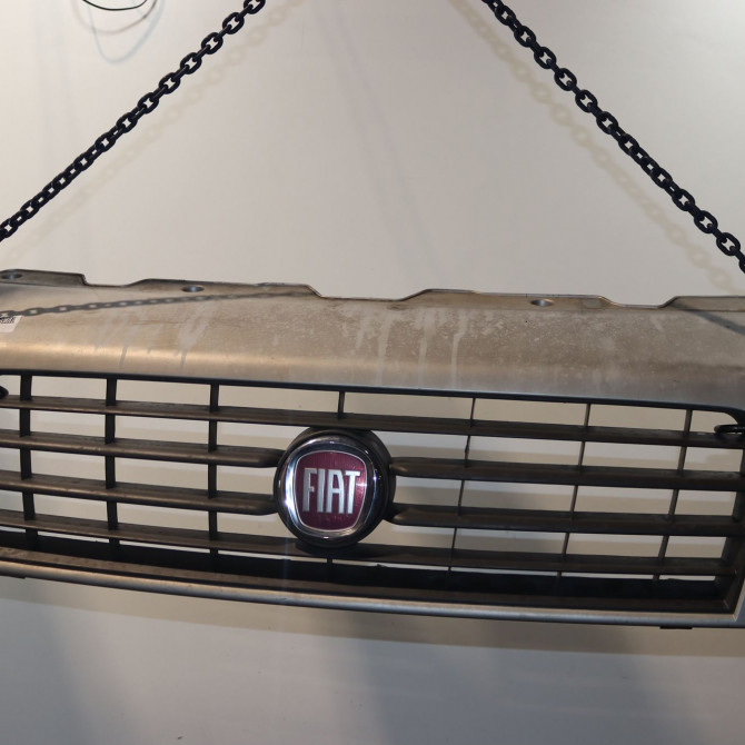 Calandre occasion  Fiat DUCATO Camionnette (250_) 150 multijet 2,3 d (2011)   735533549  1