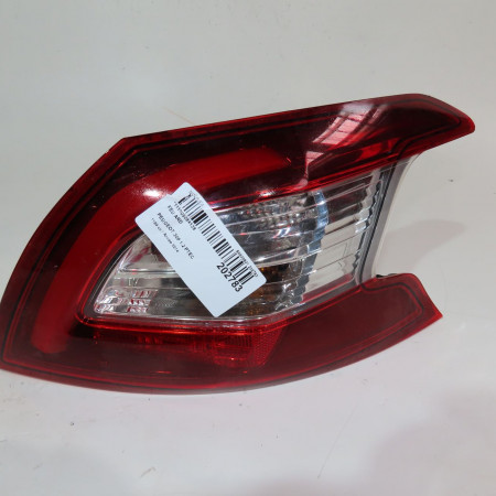 Feu arrière droit occasion  Peugeot 308 II (LB_, LP_, LW_, LH_, L3_) 1.2 thp 130 (2013-2021)   9677817580 