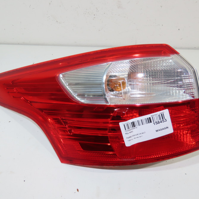 Feu arrière gauche occasion  Ford FOCUS III Turnier 1.6 flexifuel (2010)   1785517  1