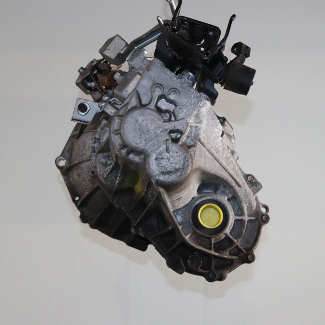 Boîte à vitesse mecanique occasion  Toyota YARIS (_P13_) 1.0 (ksp130_) (2010)   20TT06  4