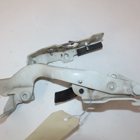 Compas d capot occasion  Mercedes-benz CLASSE A (W176) A 180 (176.042) (2012-2018)   1768800428 