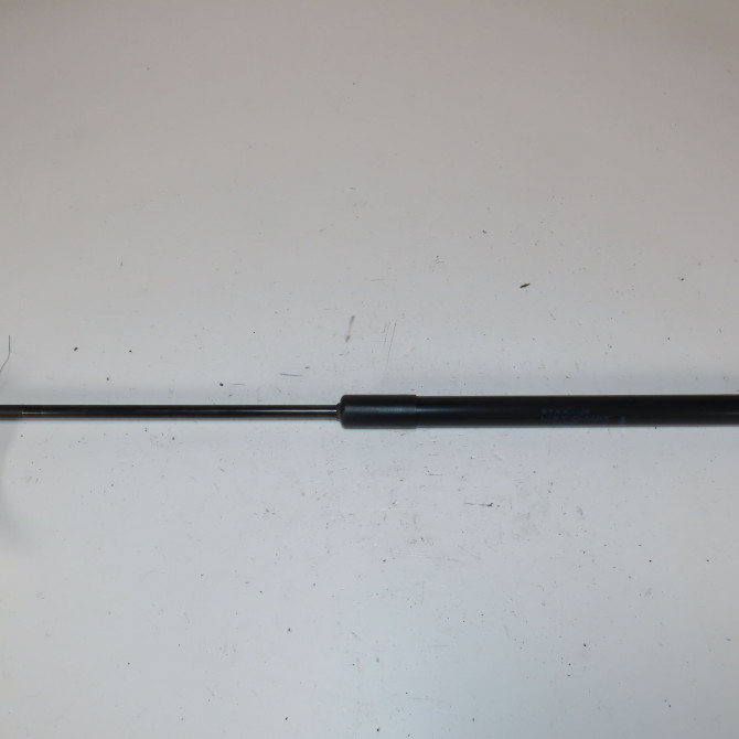 Verin gauche hayon occasion  Dacia SANDERO 1.4 mpi lpg (2009)   8200735264  1