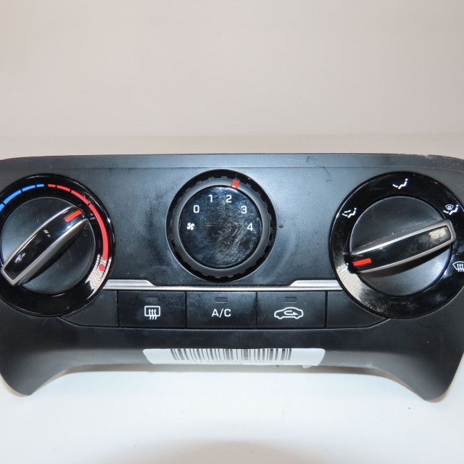 Commande de chauffage occasion  Hyundai I20 II (GB, IB) 1.2 (2014)   97250C8110RDR  1