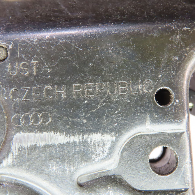 Serrure hayon occasion  Audi A3 (8P1) 1.9 tdi (2003-2010) 3 portes   8P3827505  2