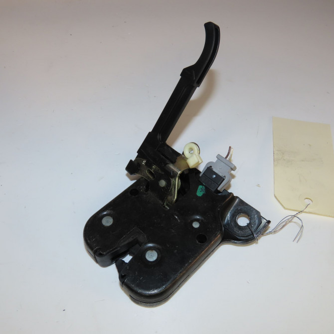 Serrure hayon occasion  Audi A3 (8P1) 1.9 tdi (2003-2010) 3 portes   8P3827505  4