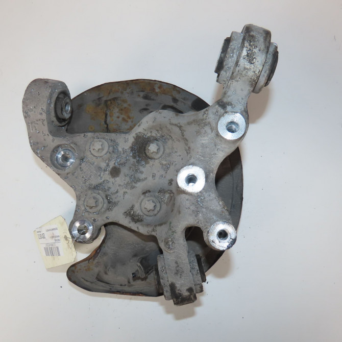 Fusee ard occasion  Mercedes-benz CLASSE A (W176) A 180 (176.042) (2012-2018)   2463503641  2