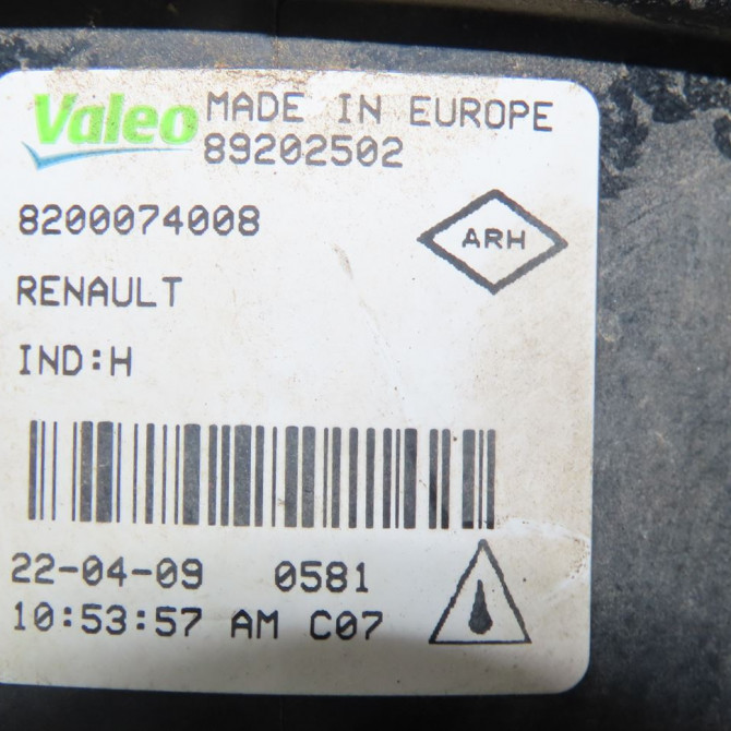 Phare antibrouillard avant gauche occasion  Renault SCÉNIC II (JM0/1_) 1.5 dci (jm1e, jm16) (2005-2008) 5 portes   8200074008  3