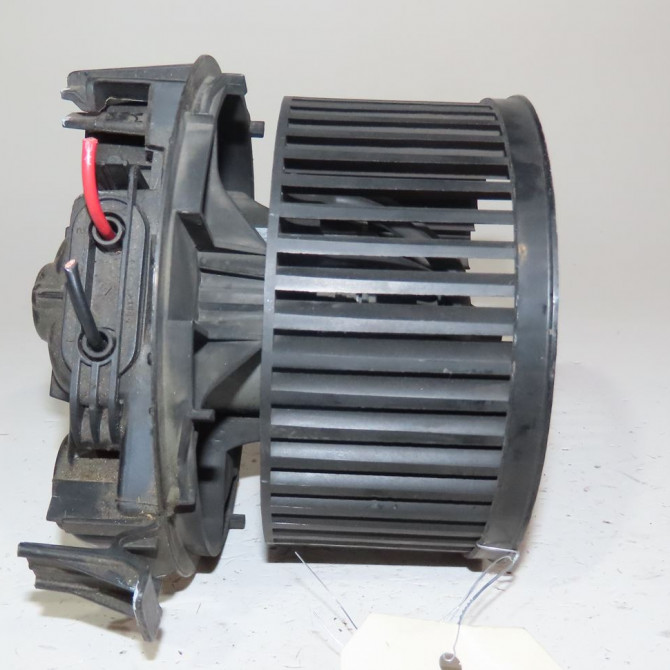 Moteur ventilateur chauffage occasion  Renault CLIO III (BR0/1, CR0/1) 1.5 dci (c/br0g, c/br1g) (2005-2012) 5 portes   7701062226  4
