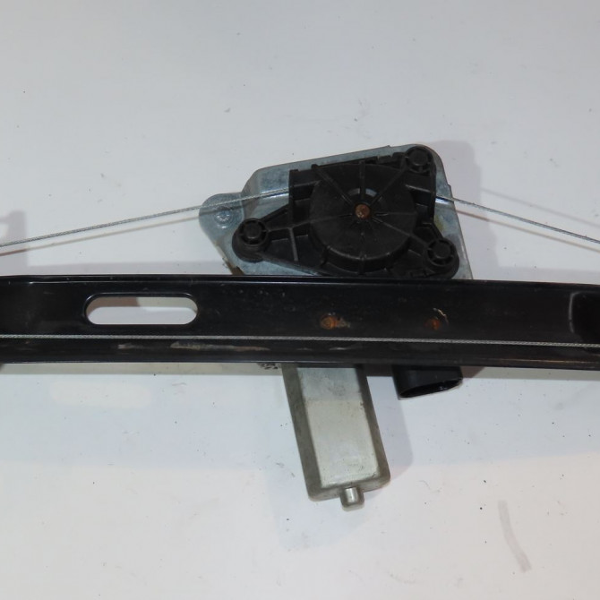 Mecanisme+moteur leve-glace ard occasion  Bmw 1 (E87) 118 d (2004-2007) 5 portes   51357138468  3
