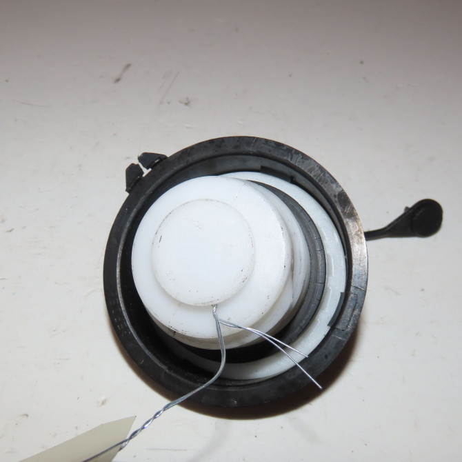 Bouchon reservoir a carburant occasion  Opel ADAM (M13) 1.4 (2012-2019)   13327610  2