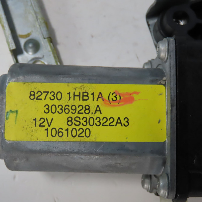 Mecanisme + moteur lève-glace avant droit occasion  Nissan NOTE (E12) 1.2 (2013)   807201HB0A  2