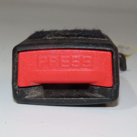 Ancrage ceinture arrière droit occasion  Peugeot PARTNER TEPEE 1.6 hdi 90 (2010)   8975Z2 