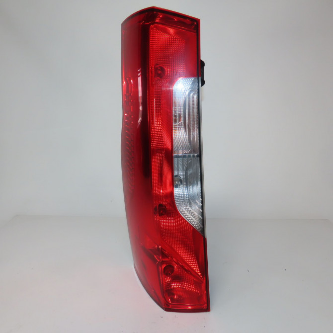 Feu arrière gauche occasion  Mercedes-benz SPRINTER 3,5-t Camionnette (B907, B910) 316 cdi rwd (907.631, 907.633, 907.635, 907.637) (2018)   9108200000  1