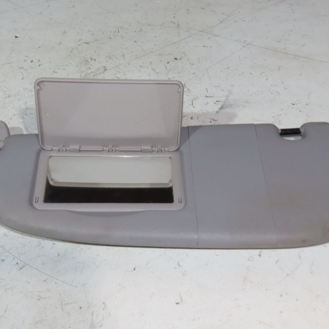 Pare-soleil gauche occasion  Peugeot 206 3/5 portes (2A/C) 1.4 i (1998-2012) 3 portes   8143HE  1