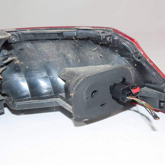 Feu arrière gauche occasion  Volkswagen vw PASSAT B8 (3G2, CB2) 1.6 tdi (2014)   3G5945095E  2