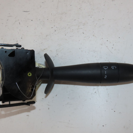 Commande essuie glace occasion  Renault TRAFIC II Camionnette (FL) 1.9 dci 100 (fl0c) (2001-2006)   7701050685 