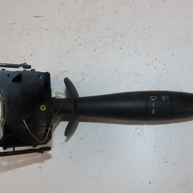 Commande essuie glace occasion  Renault TRAFIC II Camionnette (FL) 1.9 dci 100 (fl0c) (2001-2006)   7701050685  1